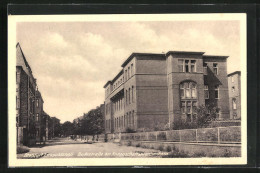 AK Stassfurt-Leopoldshall, Bodestrasse Am Knappschaftskrankenhaus  - Stassfurt