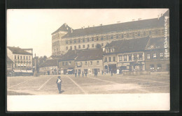 AK Bilin / Bilina, Marktplatz Mit Gasthaus Und Brunnen  - Tchéquie