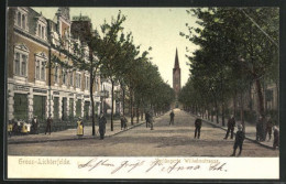 AK Berlin-Lichterfelde, Verlängerte Wilhelmstrasse Mit Geschäften Und Kirche  - Lichterfelde