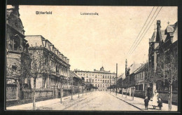 AK Bitterfeld, Luisenstrasse Und Frau Mit Zwei Kindern  - Bitterfeld