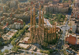 73324143 Barcelona Cataluna La Sagrada Familia Fliegeraufnahme Barcelona Catalun - Altri & Non Classificati