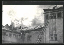 AK Stuttgart, Brand Des Alten Schlosses 1931  - Catastrofi