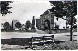 HAGONDANGE - Monument Aux Morts - Hagondange