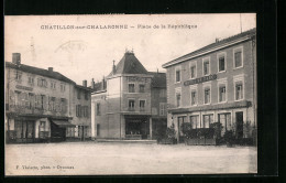 CPA Chatillon-sur-Chalaronne, Place De La Republique  - Châtillon-sur-Chalaronne