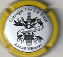 Capsule Champagne LAHERTE Frères { NR : Millésime 2020 , Noir Et Blanc } {S19-24} - Autres & Non Classés