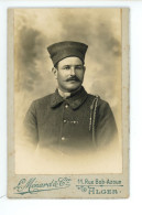 CDV PHOTO Sur Plaque Cartonnée Militaire Zouave ? ( Photographe MENARD & Cie 11 Rue Bab Azoun à ALGER ALGERIE ) - Old (before 1900)