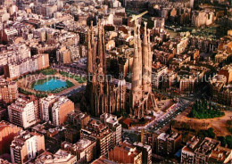 73315465 Barcelona Cataluna La Sagrada Familia Kirche Der Heiligen Familie Flieg - Other & Unclassified