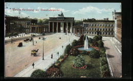 AK Berlin, Pariser Platz Mit Brandenburger Tor  - Porta Di Brandeburgo