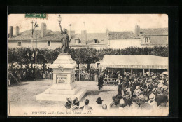 CPA Poitiers, La Statue De La Liberté  - Poitiers