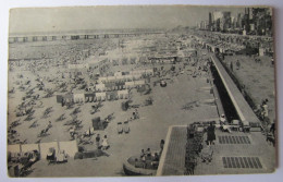 BELGIQUE - FLANDRE OCCIDENTALE - BLANKENBERGE - La Plage - 1954 - Blankenberge