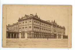 CDV PHOTO Sur Plaque Cartonnée BUCKINGHAM PALACE, Perspective ( LONDON ) - Old (before 1900)