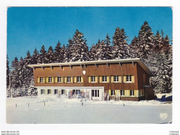 39 LES ROUSSES Vers Morez Chalet Du CAF Route De La Faucille Skis En Attente En 1979 - Morez