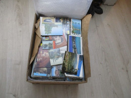 Lot De CPM CPSM France Europe Monde Quelques Thématiques Carton à Bananes + De 5000 Cartes Poids + De 25kg En Colissmo - 500 Cartoline Min.