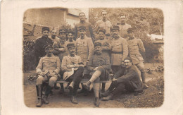 Militaria -  Carte Photo - Soldats - En Souvenir D'un De Vos Cavaliers Du 218 R.A.C (régiment D'artillerie De Campagne) - Regiments