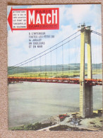 Journal Revue PARIS MATCH N° 537 - 25 Juillet 1959 Le Pont De Tancarville - Le 14 Juillet - Jean XXIII - Les Jets Sur * - General Issues