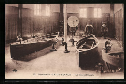 AK Passagierschiff Ile-de-France, Behandlungsraum / La Mécanothérapie  - Paquebots
