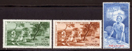 Reunion PA 1942 Yvert 7 / 9 ** TB PEIQI Bord De Feuille - Poste Aérienne