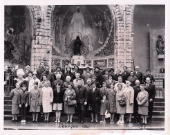 Photo Originale - Habitants De  SCAER ( 29- Finistere ) En Pelerinage A Lourdes En 1967 - Format 18 X 24 Cm - Other & Unclassified
