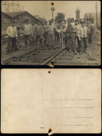 Bauarbeiter, Vor Eisenbahnbrücke, Spedtionshallen 1915 Privatfoto - Zu Identifizieren