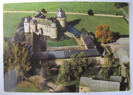 BELGIQUE - NAMUR - ROCHEFORT - LAVAUX-SAINTE-ANNE - Le Château Et La Ferme - Rochefort