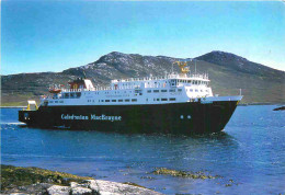 Bateaux - Paquebots - MV Hebrides Approaching Lochmaddy In North Uist Below The Lees - Uist Is Part Of Scotland's Outer  - Steamers