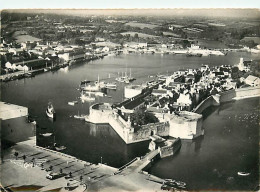 29 - Concarneau - La Ville Close Et Le Port De Pêche - Vue Aérienne - CPSM Grand Format - Voir Scans Recto-Verso - Concarneau