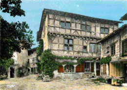 01 - Pérouges - Hostellerie - Rue Du Prince - Cité Médiévale - Vieilles Pierres - Carte Dentelée - CPSM Grand Format - V - Pérouges