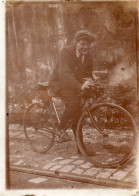 Photographie Photo Vintage Snapshot Vélo Bicyclette Bicycle Cycliste  - Sonstige & Ohne Zuordnung