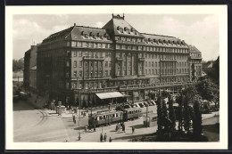 AK Bratislava, Hotel Carlton, Cafe Savoy, Strassenbahn  - Tram