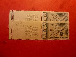 N° 1456 Un Exemplaire Papier Jaune Et Cadre Du Bas Effacé Bord De Feuille - Unused Stamps