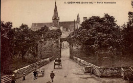 GUERANDE   (  LOIRE ATLANTIQUE  )  LOT DE 2 CARTES  . PORTE VANNETAISE . TOUR DE LA GAUDINAIS  OU DE JEAN V. LES FOSSES - Guérande