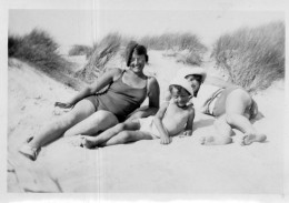 Photographie Photo Vintage Snapshot Maillot Bain Sexy Plage Amies - Places