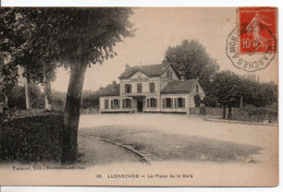 Carte Postale Ancienne Luzarches - La Place De La Gare - Chemin De Fer - Luzarches