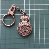 Pendant Keychain Souvenir SU000246 - Football Soccer Spain Real Madrid - Habillement, Souvenirs & Autres