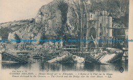 R028604 Guerre. Dinant Destroyed By The Germen. The Church And The Bridge Over T - Monde
