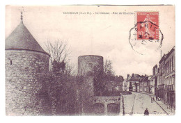 91 - DOURDAN - RUE DE CHARTRES - LE CHATEAU - ANIMÉE - - Dourdan