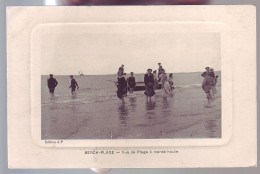 62 - BERCK - LA PLAGE A MARÉE HAUTE - ANIMÉE - - Berck