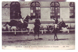 49 - SAUMUR - ÉCOLE DE CAVALERIE - CABRIOLE, COURBETTE ET CROUPADE - ANIMÉE - - Saumur