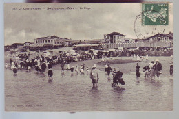 33 - SOULAC-sur-MER - LA PLAGE - ANIMÉE - - Soulac-sur-Mer