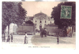 92 - RUEIL - LA CASERNE - NOUVEAUX BATIMENTS - ANIMÉE - - Rueil Malmaison