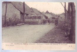 90 - GUERRE 14/18 - BELFORT - BARRICADE à L'ENTRÉE D'un FAUBOURG De BELFORT  - ANIMÉE - - Belfort - Stad