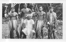 P-24-Mi-Is-625 :  NOUVELLE-CALEDONIE. CARTE-PHOTO  GROUPE D'INDIGENES CALEDONIENS - Nouvelle Calédonie