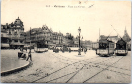 45 ORLEANS - Tramways Sur La Place Du Martroi  - Orleans