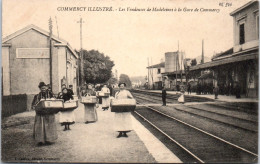 55 COMMERCY - Vendeuses De Madeleines A La Gare  - Commercy