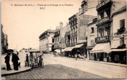 49 SAUMUR - Place De La Bilange Et Le Theatre  - Saumur