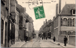 18 VIERZON - La Rue Des Ponts  - Vierzon