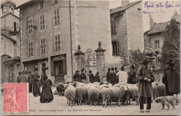 15 En Auvergne, Le Marche Aux Moutons. - Other & Unclassified