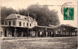 37 CHATEAURENAULT - La Gare, Arrivee D'un Train  - Autres & Non Classés