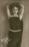 ANNA FOUGEZ /  Maria Annina Laganà Pappacena ( TARANTO ) ACTRESS - RPPC POSTCARD 1920s  (TEM533) - Artistas