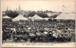 79 NIORT - La Place De La Breche Un Jour De Foire. - Niort